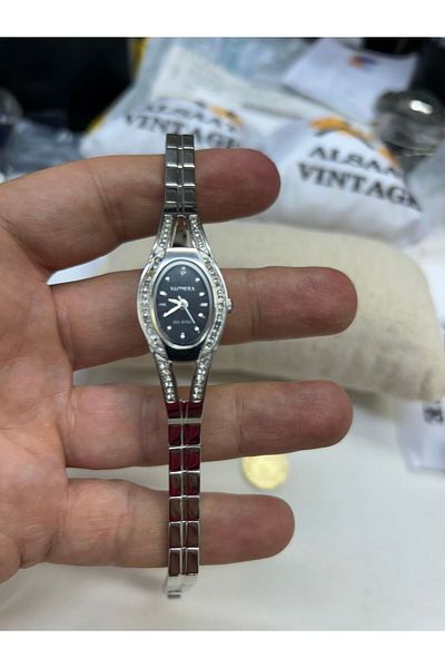 Almera Alsaat Vintage Tiny Women's Watch