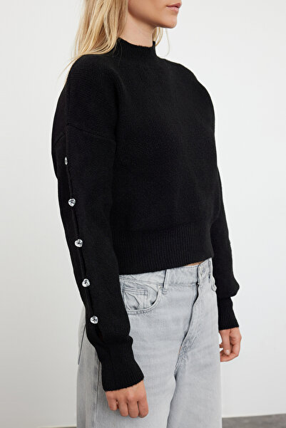 Trendyol Collection Černý svetr s měkkou texturou na knoflíky TWOAW24KZ00384