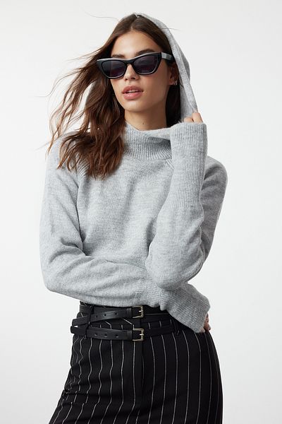 Trendyol Collection Soft Textured Gray Knitwear Sweater - Hooded and Toe-Shaped Sleeves Twoaw25Kz00084