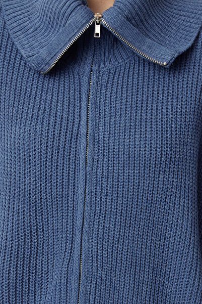 Trendyol Collection Dzianinowy kardigan z kołnierzykiem i niebieskim paskiem - TWOAW25HI00038