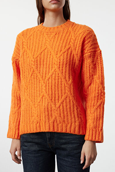 Trendyol Collection Narancssárga, széles szabású, puha textúrájú kötöttáru pulóver TWOAW23KZ01373