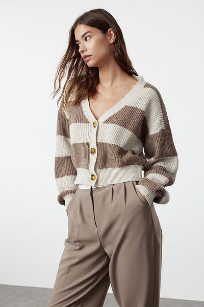 Trendyol Collection Mink V-Neck Color Blocked Knitwear Cardigan TWOAW24HI00391