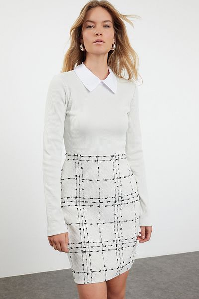 Trendyol Collection Kötött kockás miniruha - Ecru, kockás részlet, szőtt TWOAW21EL0454