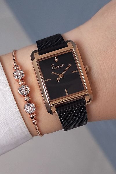 Freelook Black Dial Rose Straw Bracelet Women's Wristwatch Gift Bracelet