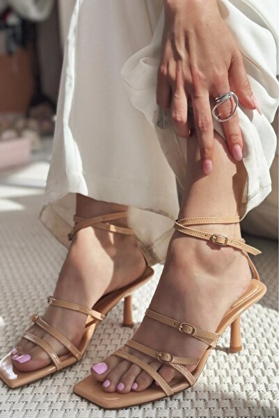 I Love Shoes Nude Gronse Patent Leather Thin Heeled Shoes - Buckle Detailed