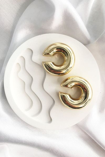 Luxe Loom Gold Colored Thick Curved Women's Earcuff - Cartilage Earrings