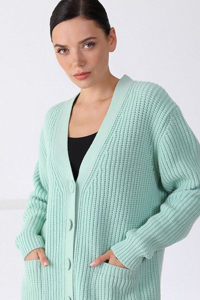 Ferraro Women's Green Oversize Knitwear Cardigan