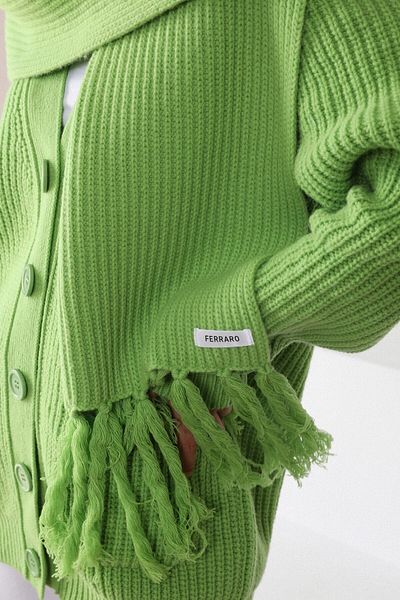 Ferraro Set beretă eșarfă din lână merinos cu măr verde pentru femei