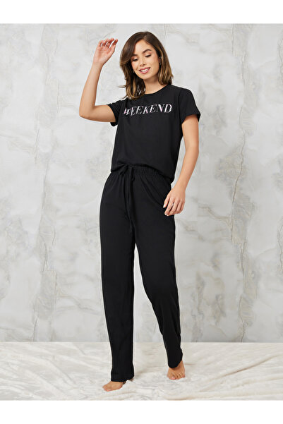 Styli طقم بيجامة وتي شيرت بطبعة زهور لعطلة نهاية الأسبوع