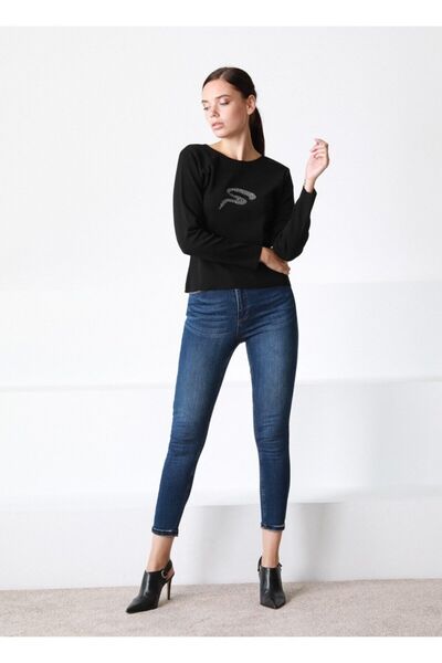 Ferraro Women's Black Round Neck Italian Merino Wool Women's Knitwear Sweater