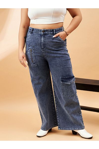 Sassafras By Styli Plus Straight Jeans with Metallic Zipper and Pockets