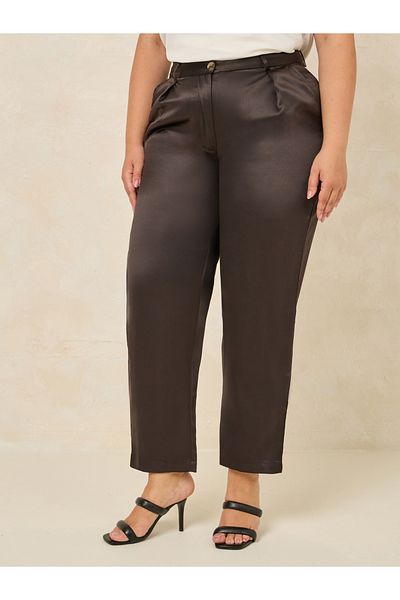 Styli Plus Solid Straight Leg Ankle Length Pant