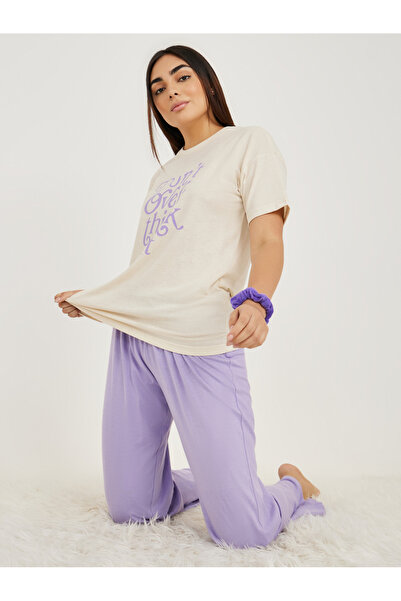 Styli Don't Over Think It Slogan T-Shirt & Solid Pyjama Set