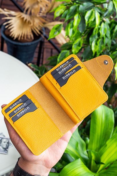Garbalia Πορτοφόλι Unisex κίτρινο μουσταρδί με πρόσθετη θήκη για κάρτες Luzern Leather