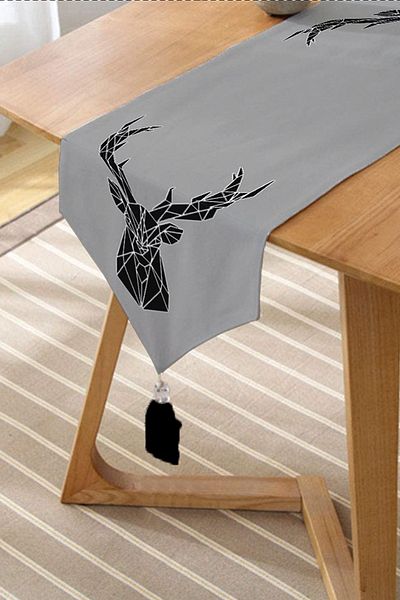 Realhomes Fundal gri Design cu cerb negru imprimat digital Decorativ cu smocuri din chenille triunghiular