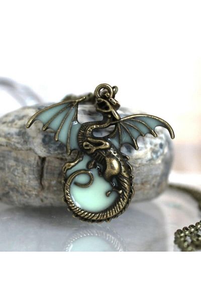 AlpCollection Game of Thrones Phosphorescent Dragon Glowing in the Dark Metal Necklace