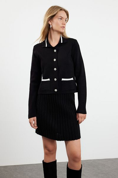 Trendyol Collection Schwarzer kurzer Minirock mit Taschendetail, Strickoberteil und -unterteil, Set TWOAW24AU00093