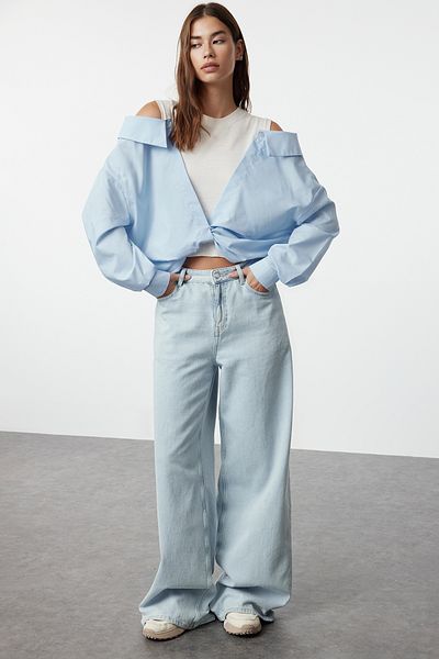 Trendyol Collection Ecru Knitwear Crop Sweater – zdobený tkaný, TWOAW25KZ00045