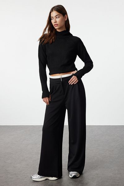 Trendyol Collection Pulover din tricot negru cu textura moale - Mânecă cu glugă și degete TWOAW25KZ00084
