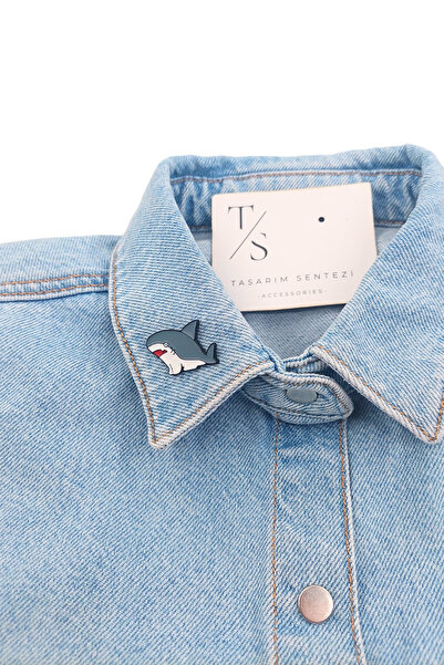 Tasarım Sentezi Rozet Metal Broş Yaka Okul Çantası Kıyafet Şapka Takı Aksesuar Köpek Balığı Shark Jaws Rosette