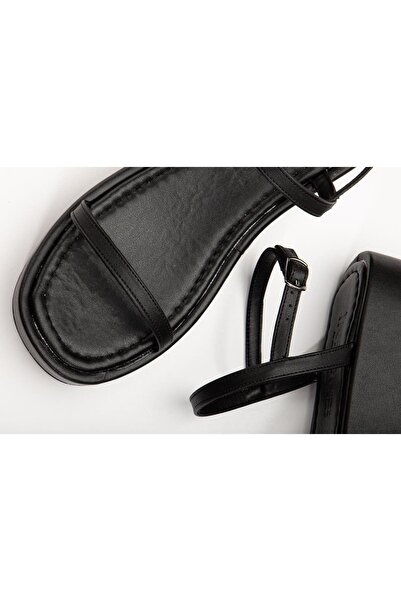 Aymood 861-1027 Чорні жіночі сандалі - на підборах