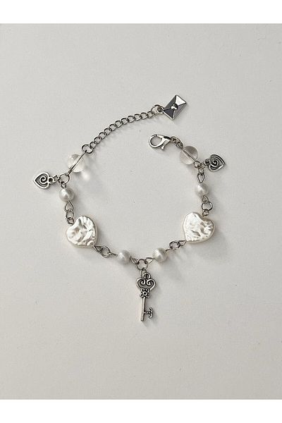 sleyshop Fairycore Pearl White Heart Key Beaded Handmade Bracelet