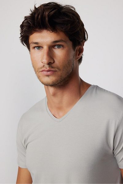 Tudors Ανδρικό T-shirt Slim Fit Slim Fit Βαμβακερή απαλή υφή Lycra Ευέλικτο ύφασμα Απλό Basic γκρι μπλουζάκι με λαιμόκοψη