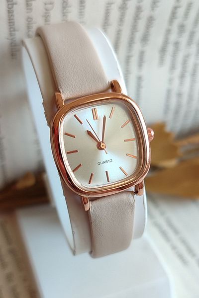 QUARTZ Minimal Beige Leather Band Vintage Women's Wristwatch