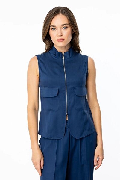 ON Стійкий комір - Елегантний жилет з застібкою