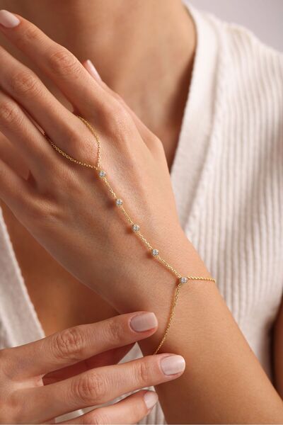 Nereze 925 Ayar Gümüş Gold Kaplama Beyaz Taşlı Kalpli Şahmeran Bileklik