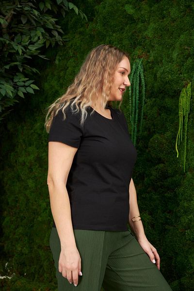 RMG Plus Size Women's Black T-Shirt - Crew Neck O4054