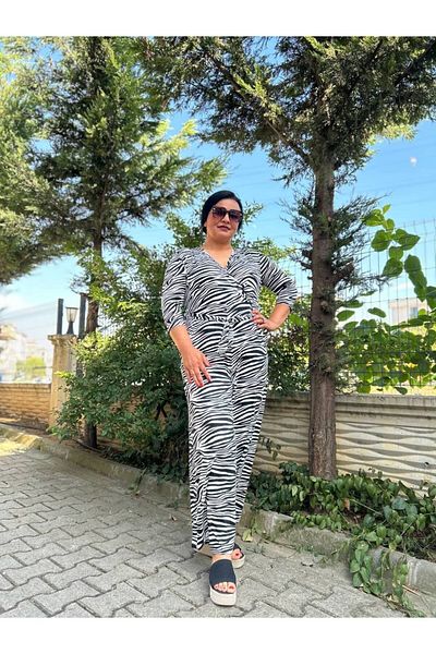 garajmood Zebra Patterned Plus Size Double Breasted Collar Jumpsuit