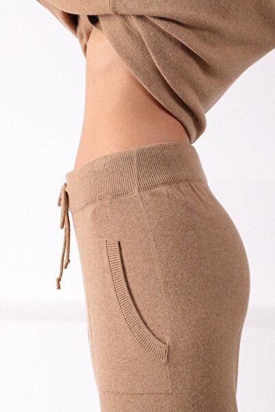 Ferraro Women's Camel Pocket Tight Leg Cashmere Knitwear Pants