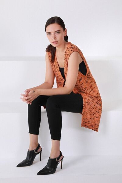 Ferraro Women's Orange V-Neck Wool Knitwear Vest