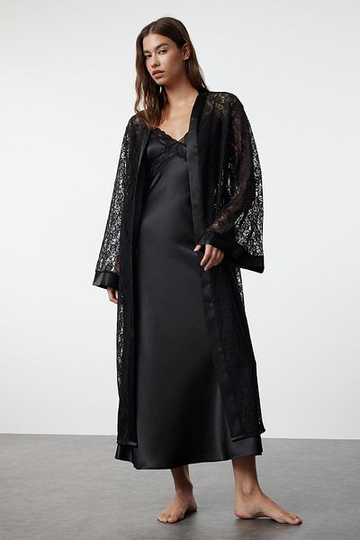 Trendyol Collection Black Belted Saténový pás Detailní krajkový pletený župan Thmaw24Sb00011