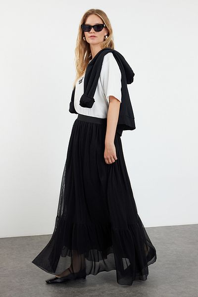 Trendyol Modest TCTSS24EE00022 Modell bélelt fekete szőtt szoknya