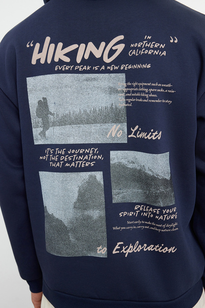 Trendyol Collection Πουκάμισο Fleece - Oversize με κουκούλα, με στάμπα στην πλάτη, ζεστό TMNAW25SW00077