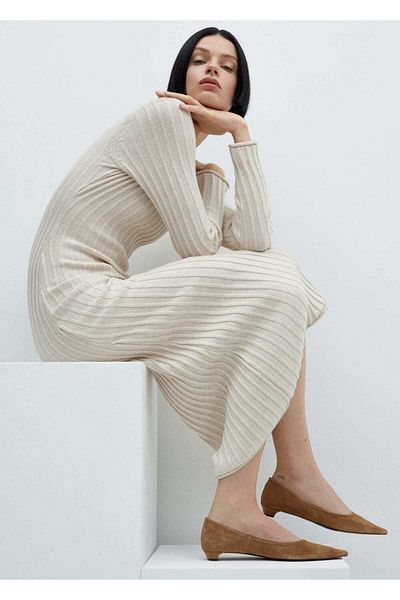 MANGO Woman Lederschuhe mit spitzer Spitze
