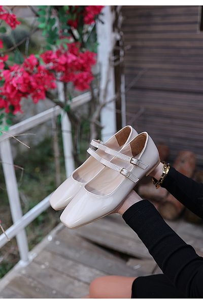 Moka Shopin Béžové lakované baleríny Zoya - Stylové a pohodlné boty