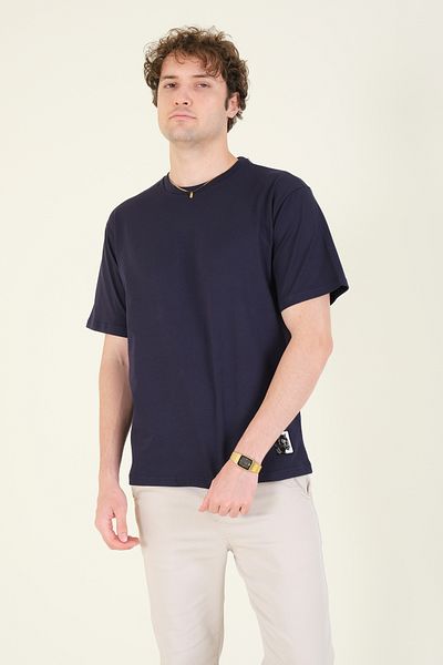 Giyim Dünyası Tricou cu broderie supradimensionat pentru bărbați albastru bleumarin - decolteu