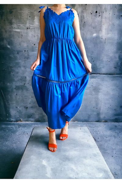 BEBE PLUS Guipure Detailed Dress