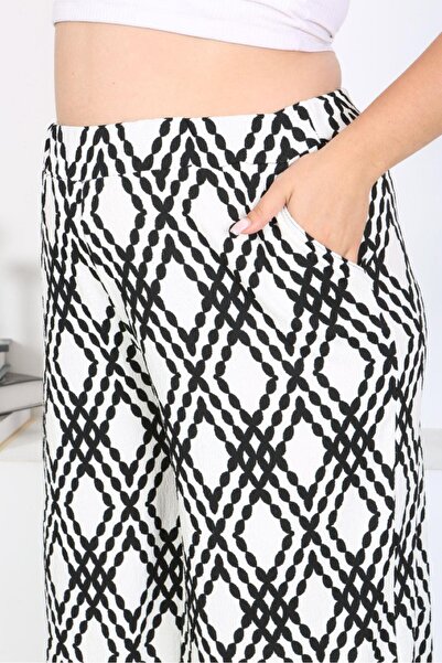 EMEZ Pantaloni albi cu fustă cu model diamant