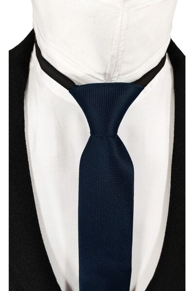 BLC Basic Line Co. Тъмносиня цветна готова еластична вратовръзка с ширина 6 см