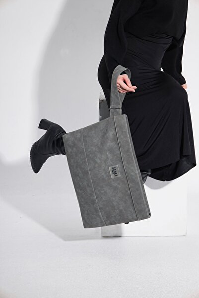 JIMI FOR ALL GREY CLUTCH