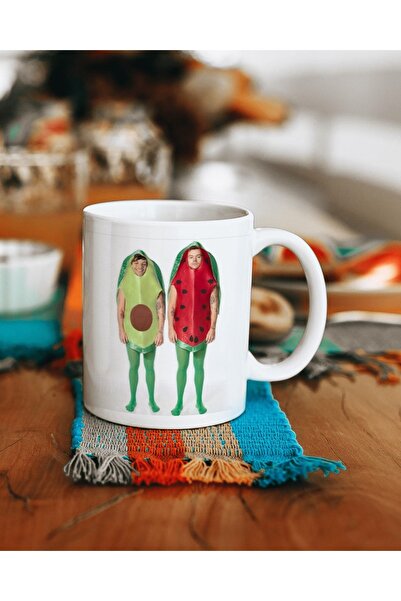 BiShop كوب لويس توملينسون هاري ستايلز لاري متعدد الألوان، تصميم عصري وملون