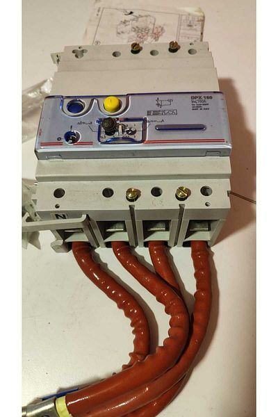 Legrand DPX 160 4P Lower Leakage Current Block
