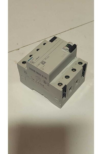 Siemens 4X40A KAÇAK AKIM RÖLESİ 30mA