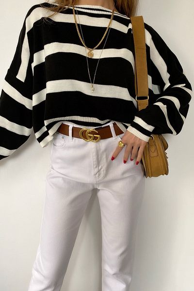Bengi Clothing Pulover crop din tricotaje cu dungi negre - mânecă lungă, gât crew