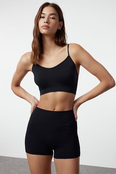 Trendyol Collection Schwarzes nahtloses String-Bustier - THMAW21BS0002