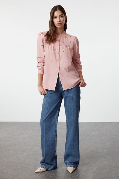 Trendyol Collection Púder virágmintás hímzett ing - TWOSS23GO00152